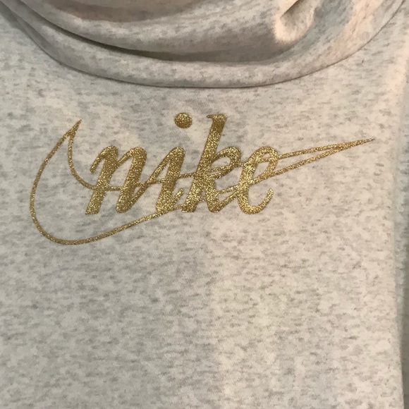 Nike Plus Size Hoodie - Picture 5 of 7